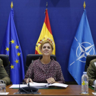 La ministra de Defensa, María Dolores de Cospedal, junto al Jefe del Estado Mayor de la Defensa (Jemad), el general Fernando Alejandre Martínez, y el Comandante del Mando de Operaciones, el teniente general Fernando López del Pozo.