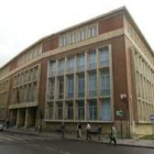 Imagen exterior del edificio del Conservatorio de música de León