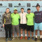 Alejandro García, primero por la derecha. DL