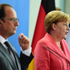 Merkel y Hollande en la comparecencia posterior a su encuentro de este lunes en Berlín.