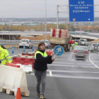 El acceso de la ronda sur a la A-60. ayer a mediodía, tras la apertura y el estreno de la nueva autovía.