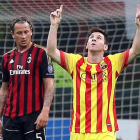Messi celebra su gol al Milan. El argentino llevó en sus botas el mayor peligro del Barcelona.