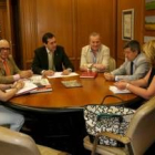 El alcalde y el concejal de Economía y Hacienda se reunieron con los representantes de los autónomos