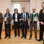 María Rodríguez y Fernández Cardo, junto a los premiados