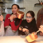 Las cuatro leonesas que participaron entre dieciséis seleccionados en todo el país por ‘Master Chef Júnior’, ayer en Cocinandos .