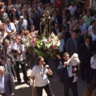 Las peñas recogieron los estandartes en la capilla de San Juan de Sagahún el jueves.