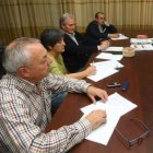 En primer término, los alcaldes de Barjas, Vega y Corullón.