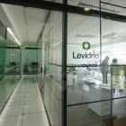 Los profesionales de Levidrio ofrecen una atención individualizada a las demandas de los clientes.
