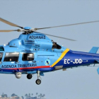Imagen de un helicóptero modelo Dauphin de la Agencia Tributaria, adscrito al servicio de Vigilancia Aduanera.