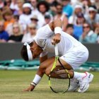 Nadal se lamenta, en un juego del largo partido que disputó ayer ante Muller en Londres.