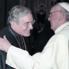 El Papa recibe a Sistach en audiencia privada, en septiembre pasado.