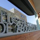 Fachada del Ilustre Colegio de Abogados de León. RAMIRO