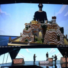 Presentación del nuevo casco de realidad virtual HoloLens, de Microsoft, en la feria E3 de Los Ángele