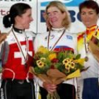 Somarriba, primera por la derecha, en el podio con su medalla de bronce
