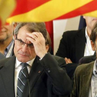 Artur Mas, junto al líder de Convergencia Democrática de Cataluña (CDC) Oriol Pujol, tras conocer los resultados.