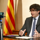 Puigdemont respondió a través de Facebook Life a las preguntas que los ciudadanos. ALEJANDRO GARCIA