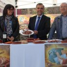 Piedad del Río, el alcalde, José Miguel Palazuelo, y el concejal de Ferias, Tomás Gallego.