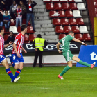 Este tiro de Nano supuso la única victoria de la Deportiva ante el Real Sporting en El Molinón. DL