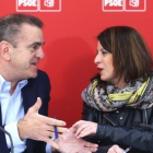 El líder de los socialistas madrileños, José Manuel Franco, y la vicesecretaria general del PSOE, Adriana Lastra, este lunes.