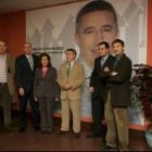 Francisco Fernández, en el centro, junto a varios miembros de su lista