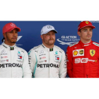 Bottas saldrá hoy por delante de su compañero de equipo Lewis Hamilton y de Charles Leclerc. V. X.