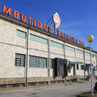 Las instalaciones de Frimols en Molinaseca, más de 20.000 metros en los que ahora se emplearán sólo seis operarios.