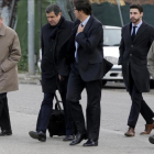 El exalcalde de Santa Coloma de Gramenet Bartomeu Muñoz a su llegada a la Audiencia Nacional con sus abogados.