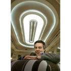 El escritor gaditano Felipe Benítez Reyes posa durante la entrevista