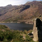 El lago de La Baña forma parte de los espacios protegidos de la provincia.