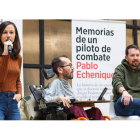 Ione Belarra, Pablo Echenique y Pablo Iglesias ayer en el acto de Podemos. KIKO HUESCA