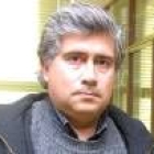 Francisco Carantoña en su despacho de la facultad