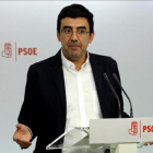 Mario Jiménez comparece tras la reunión de la gestora del PSOE.