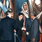 Kofi Annan saluda a Eduardo Aguirre, con el mural de Vela Zanetti de fondo, en el acto celebrado el 15 de diciembre de 1998