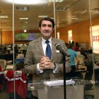 El consejero de Fomento, Juan Carlos Suárez-Quiñones en el centro del 112 en Valladolid.. ICAL