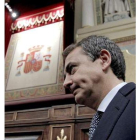 Rodríguez Zapatero, a su llegada al Congreso para explicar la crisis de los controladores.