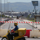 La avenida de Galicia, cortada a la altura del Polígono Industrial del Bierzo.