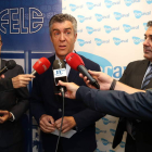 Pedro Pisonero, Javier Cepedano y Nicolás González, ayer en la sede de la Fele. RAMIRO