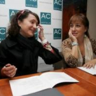 Susana Téllez y María José Cordero, durante la presentación del Festival Internacional de Guitarra