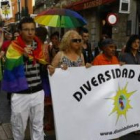 La comunidad lésbica, gay, transexual y bisexual recorrió el centro de León para pedir medidas educa