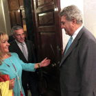 El presidente del Congreso, Jesús Posadas (D), se reúne con la presidenta de la Diputación de León, Isabel Carrasco y el alcalde de León, Emilio Gutiérrez.
