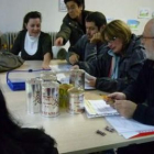 El concejo se reunió ayer por la tarde en la iglesia del barrio.