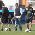 Claudio tiene muchas opciones para componer el once inicial que el domingo jugará en Jaén.