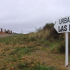 Las calles de la urbanización de Las Horcas de Villasinta, muy deterioradas, se asfaltarán.