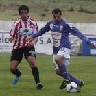 El equipo bañezano se dejó el liderato en Zamora.