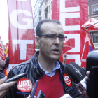 Manuel Mayo, actual secretario provincial de UGT, durante una manifestación en León. BRUNO MORENO