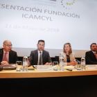 La consejera de Economía y Hacienda, Pilar del Olmo, el presidente de la Fundación Icamcyl, Alberto Fenández Sutil; el director general de la Fundación Icamcyl, Santiago Cuesta López y el viceconsejero de Economía y Hacienda, Carlos Martín Tobalina.