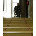 Los discapacitados tienen verdaderos problemas para trasladarse