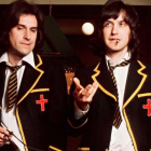 Ray y Dave Davies, dos de los integrantes de la banda The Kinks