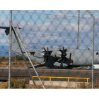 El A-400, el avión de transporte más grande con el que cuenta el Ejército del Aire, ayer, en la base de La Virgen del Camino. RAMIRO