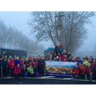 Foto de familia de los peregrinos que hicieron los 23 kilómetros de ruta reivindicativa. DL
